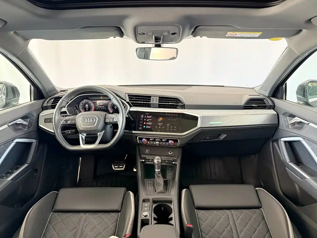 Audi Q3 2025 2024 35 TFSI Fashion Sport