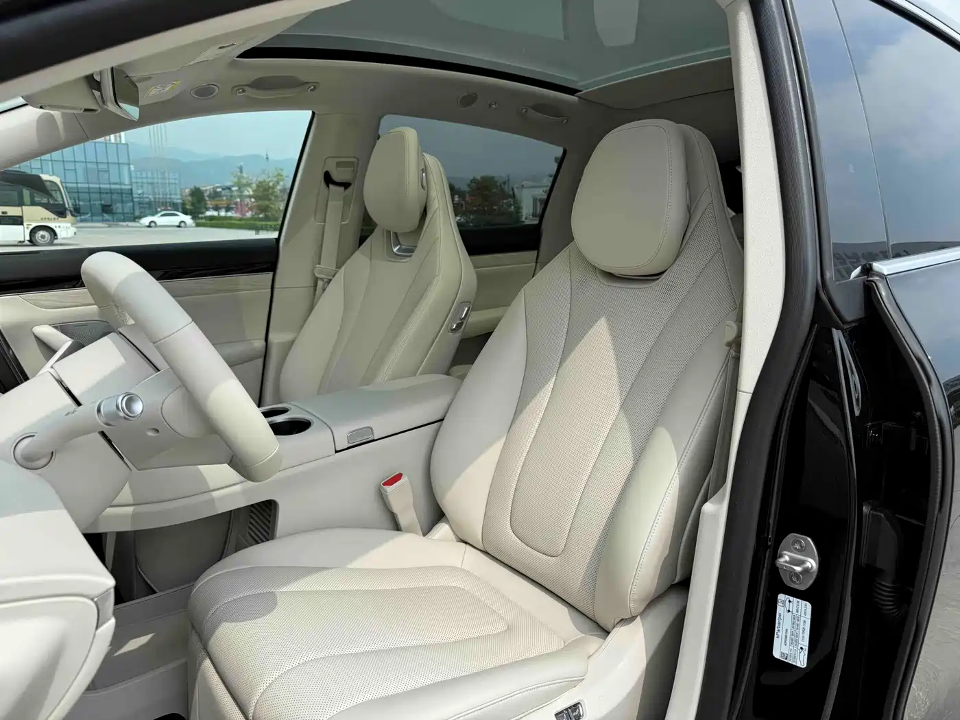 2026 Zhijie Luxeed R7