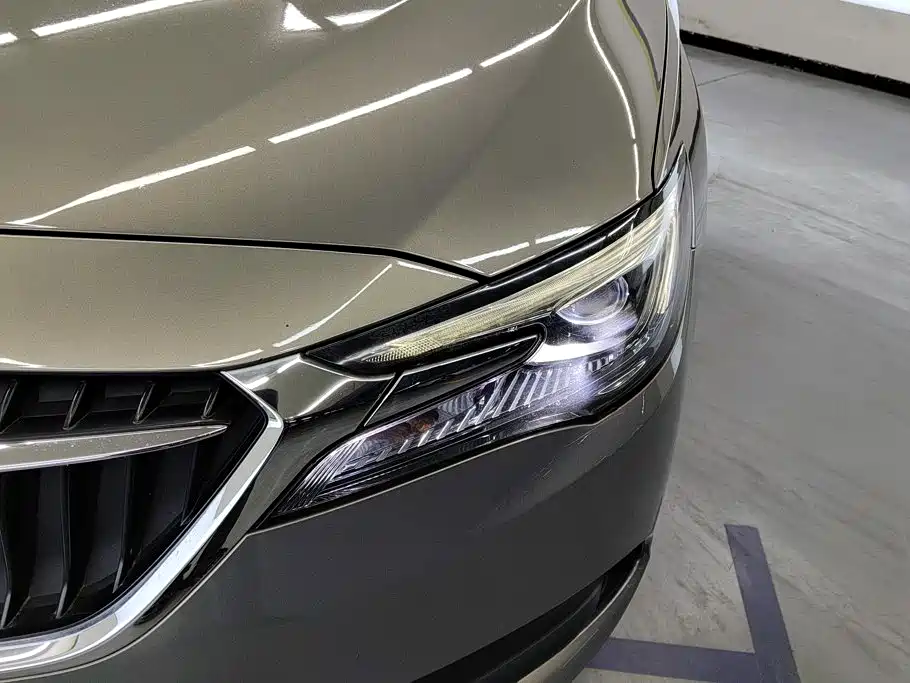 Buick GL6 2018 2019 Model 18T 6-Seater Connected Luxury Version China V