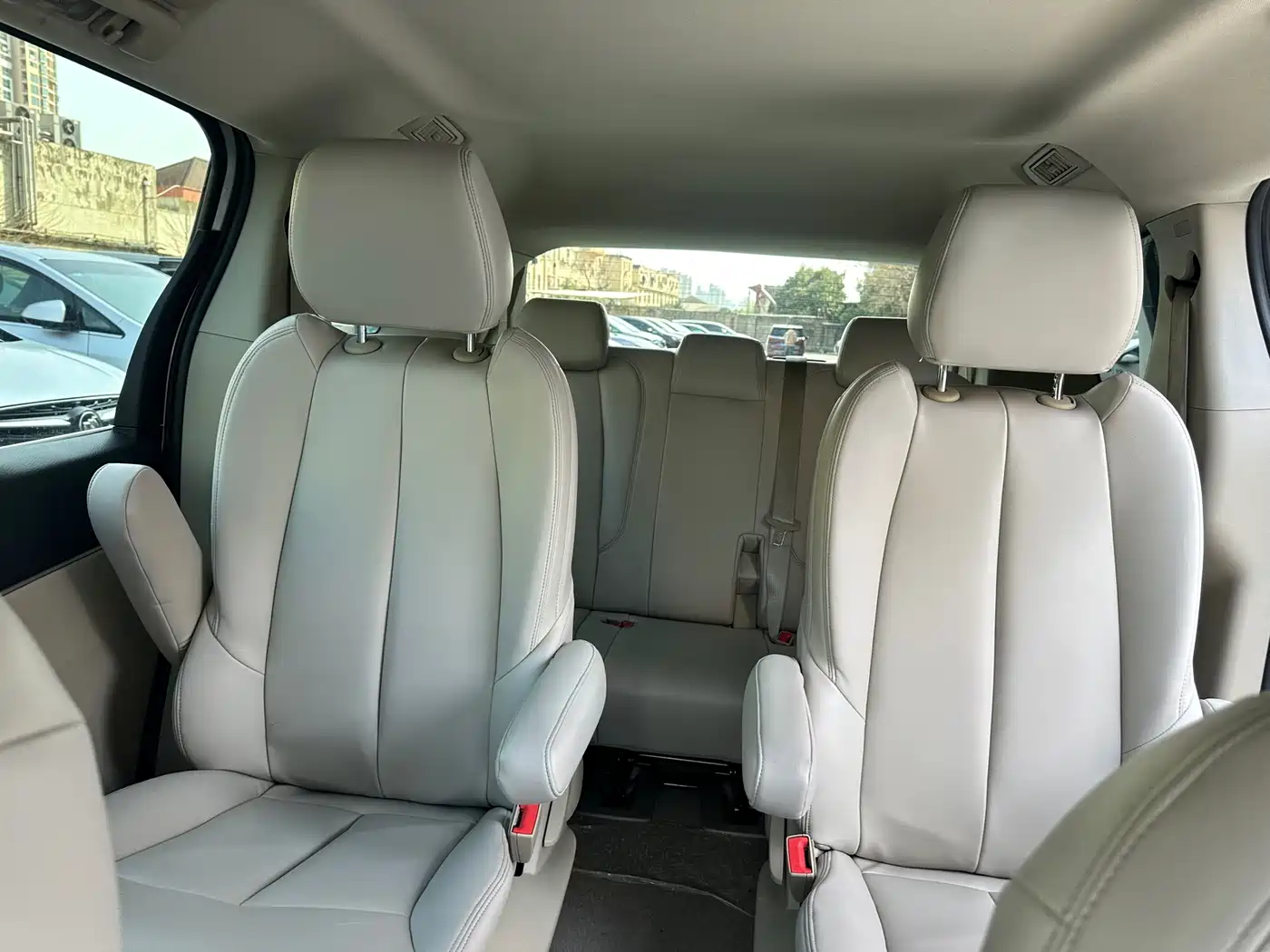 Buick GL8 2018 28T Comfort China VI фото 18