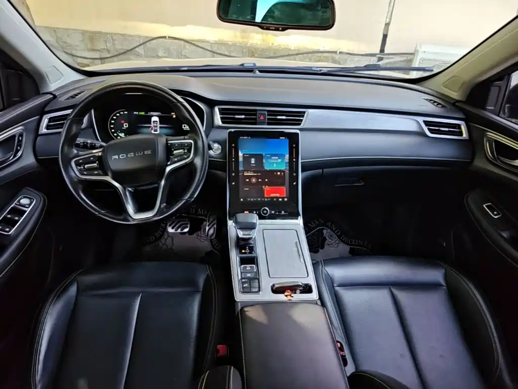 Фото 8 - Roewe RX5