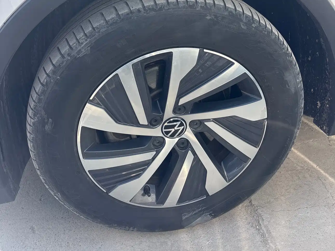 VOLKSWAGEN TIGUAN L NEW ENERGY