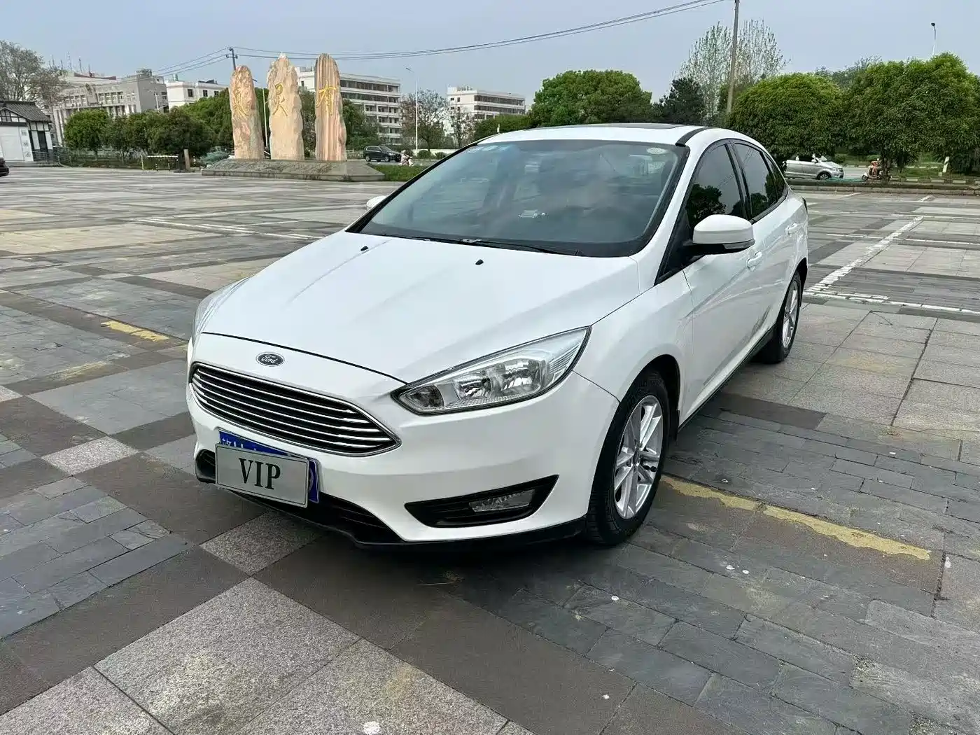 Фото 1 - Ford Focus