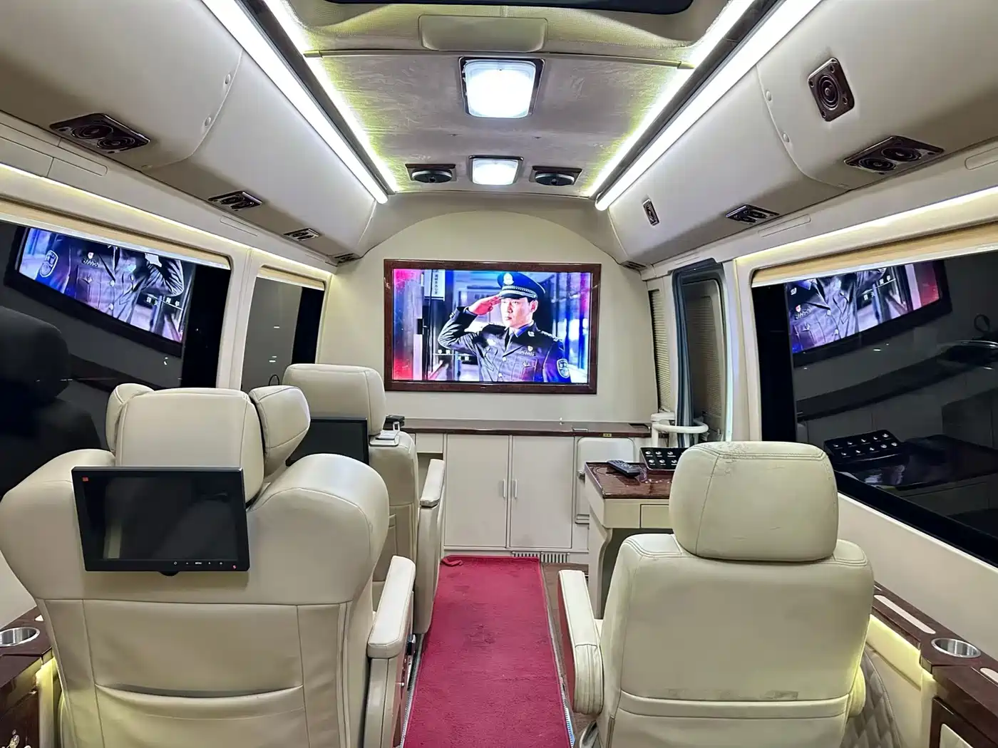 Toyota Coaster 2015 4.0L Premium Bus GRB53L-ZCMSK 20-seater Special Edition фото 7