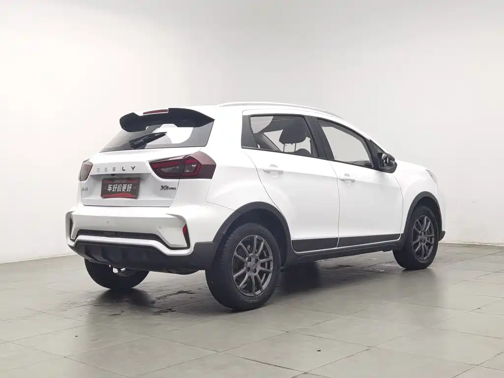 Фото 2 - Geely Vision X3