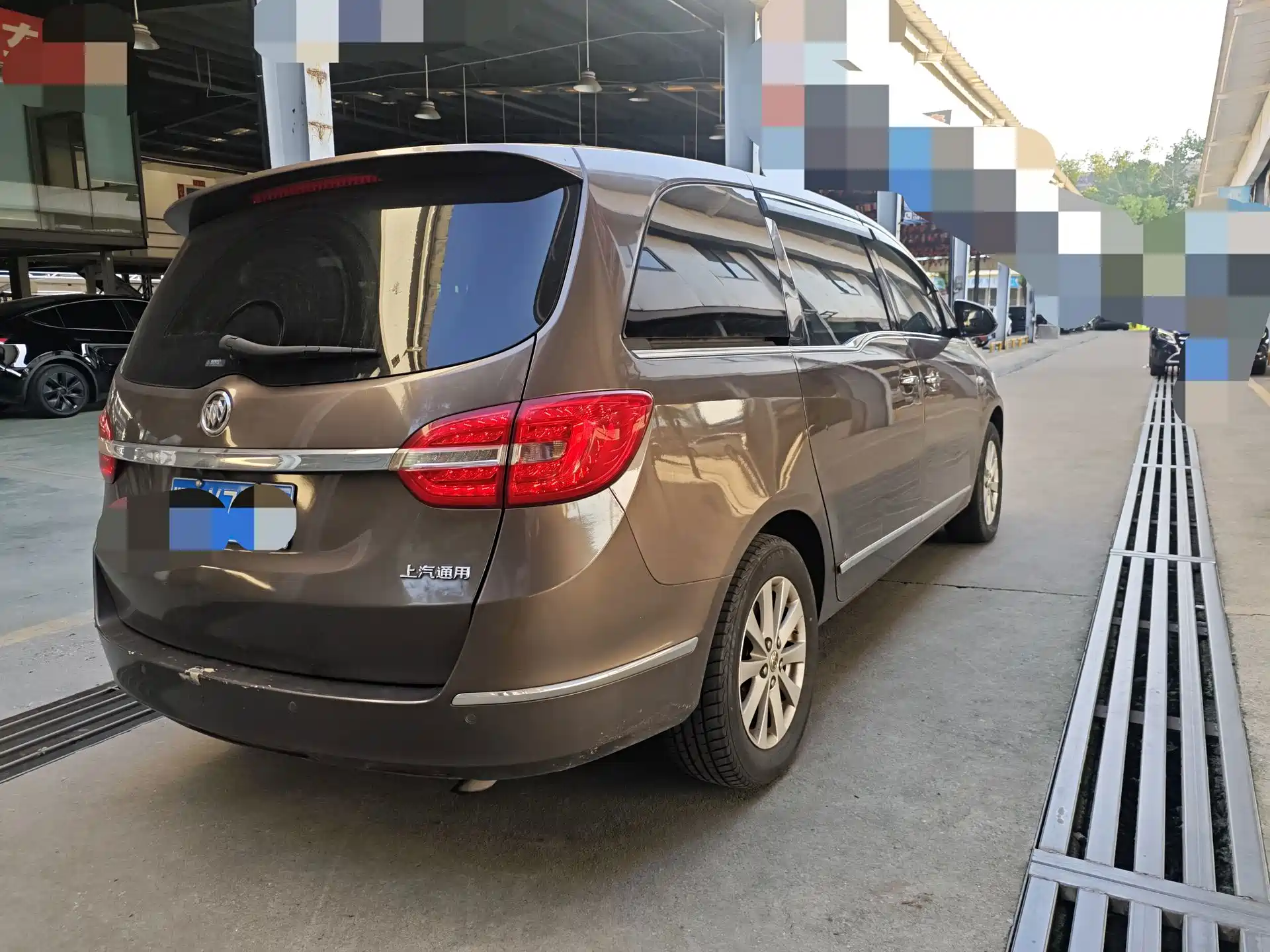 Фото 7 - Buick GL8