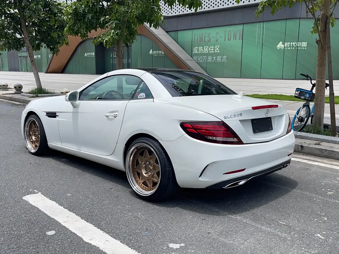 Mercedes-Benz SLC 2018 SLC 300 Luxury Sport фото 4
