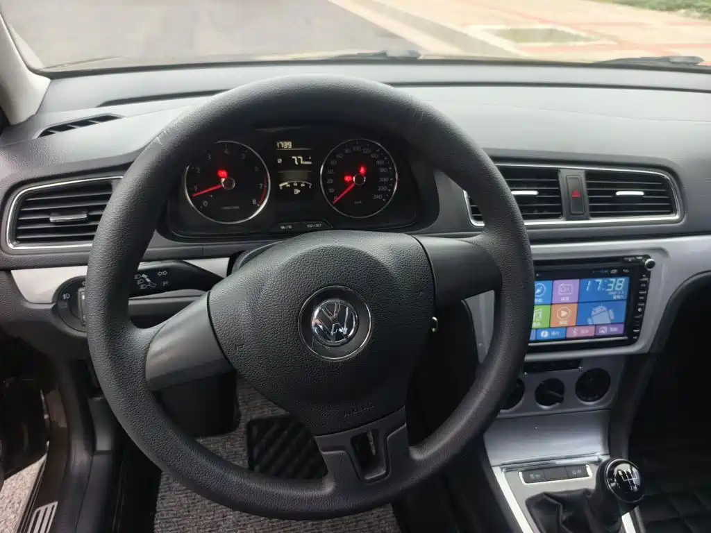 صورة 15 - Volkswagen Lavida Tour