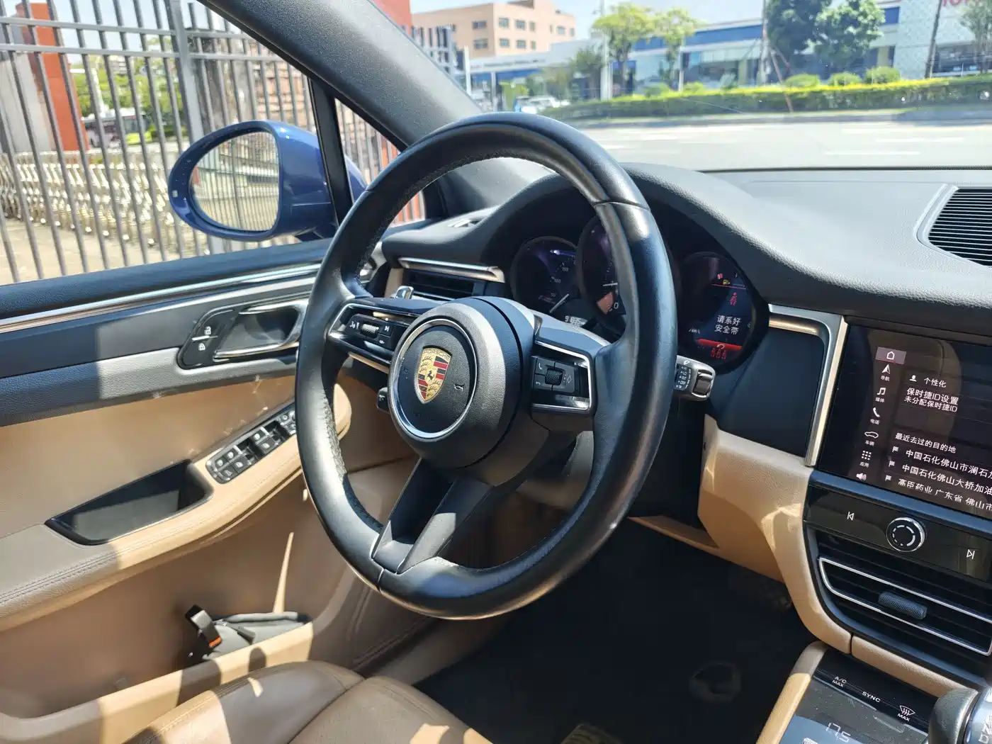 Фото 10 - Porsche Macan
