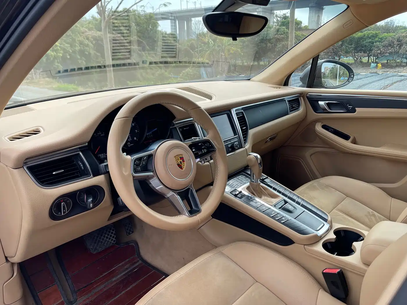Porsche Macan 2016 Macan 2.0T фото 17