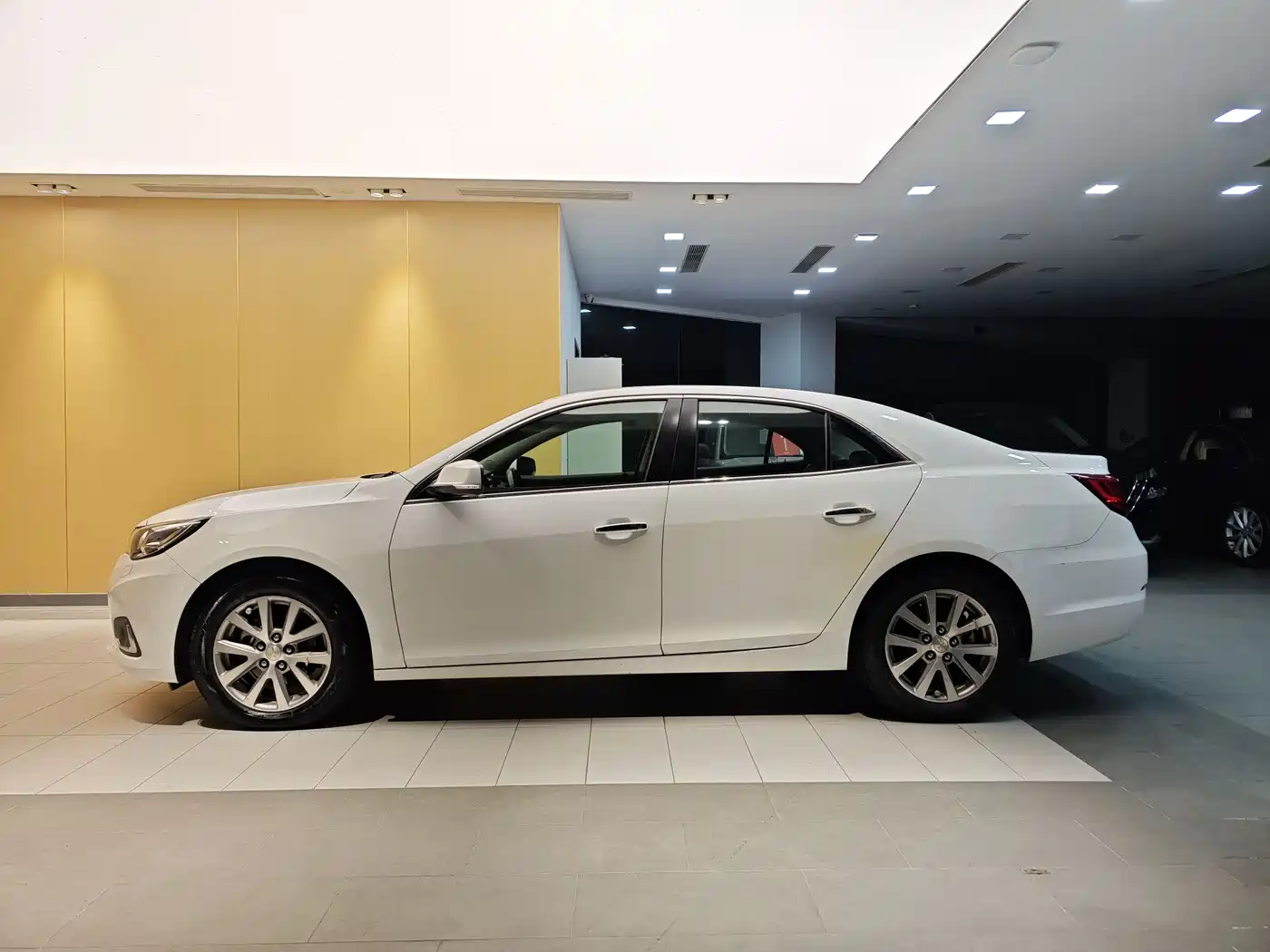 Chevrolet Malibu 2018 530T Automatic Luxury Edition фото 6