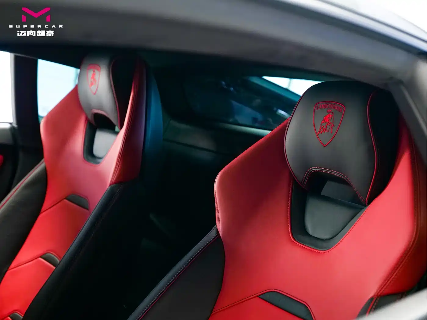 LAMBORGHINI HURACÁN