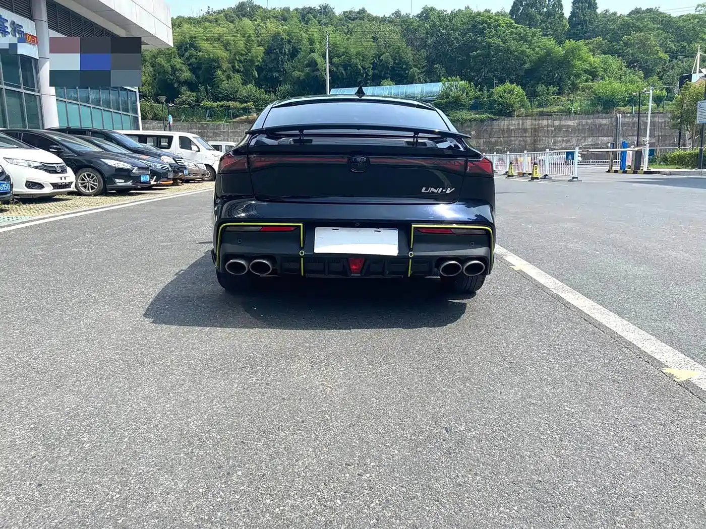 CHANGAN UNI-V