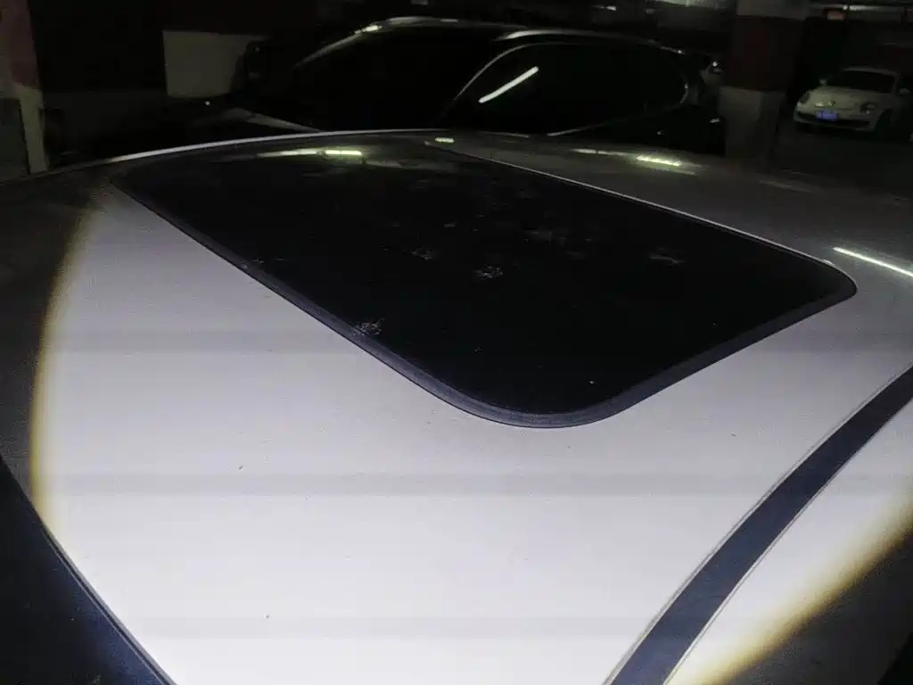Photo 6 - Toyota Reiz