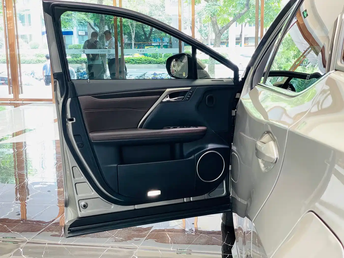 Lexus RX 2020 450h 4WD Luxury Edition China VI фото 21