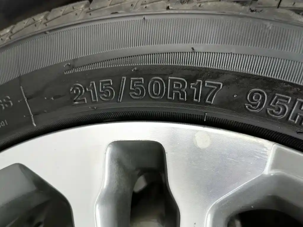 Фото 24 - BAIC Senova X35