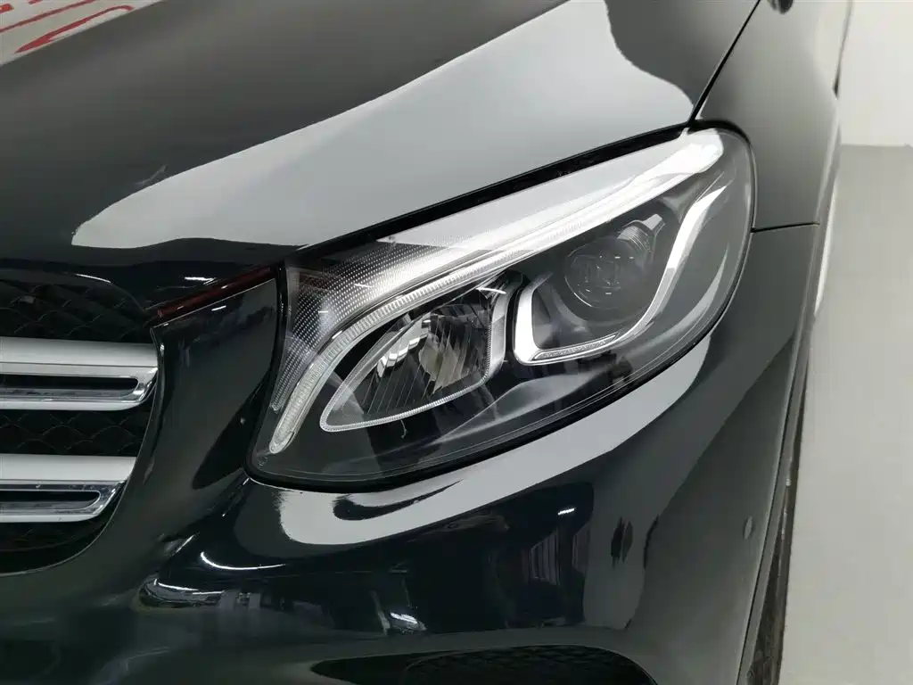 Mercedes-Benz GLC 2019 GLC 260 L 4MATIC Dynamic фото 7