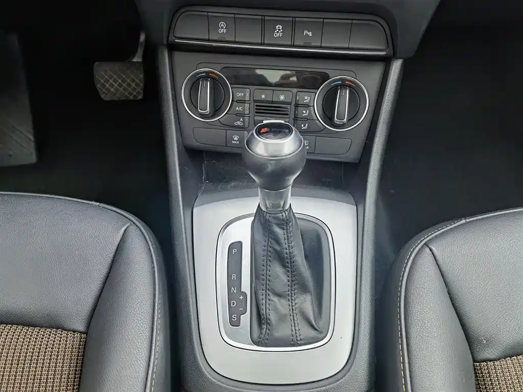Audi Q3 2017 30 TFSI Fashion фото 13