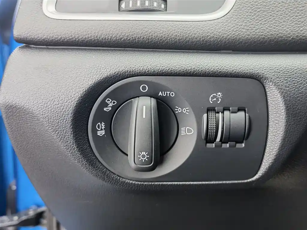 Audi Q3 2017 30 TFSI Fashion фото 21