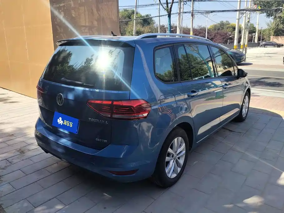 Volkswagen Touran 2017 2016 Touran L 280TSI Manual Trendline