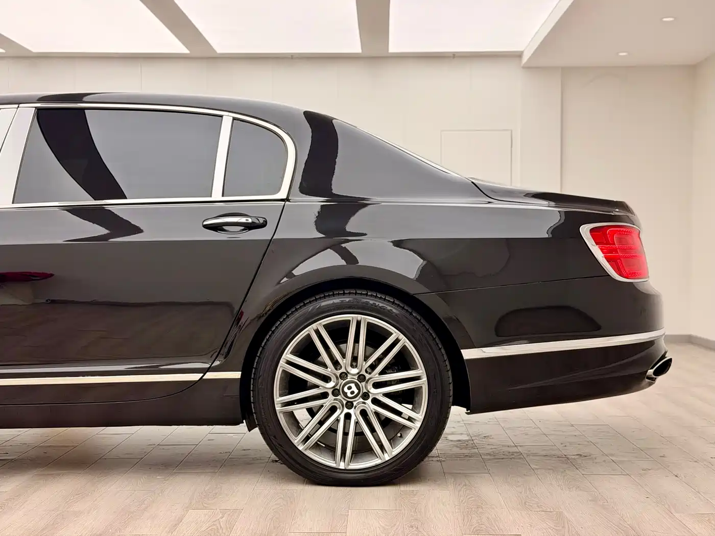 Bentley Flying Spur 2010 Speed China 6.0T фото 10