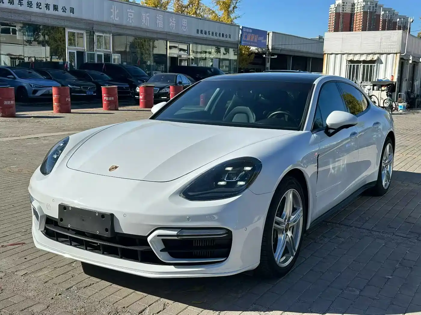 PORSCHE PANAMERA