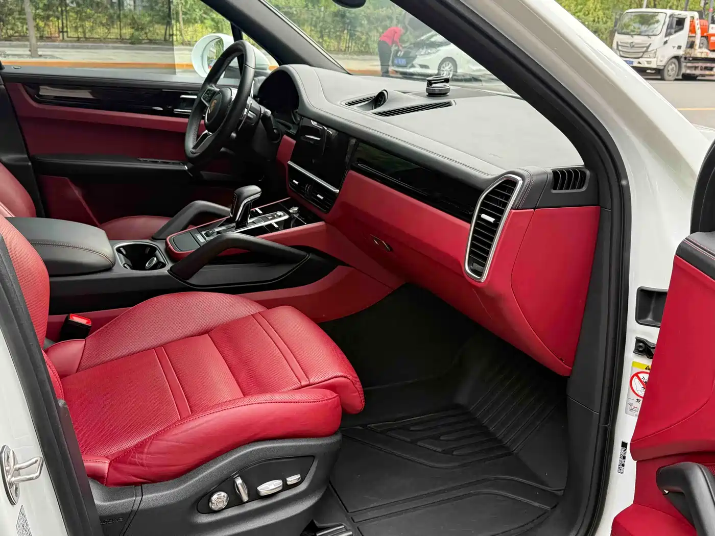 Porsche Cayenne New Energy 2020 Cayenne E-Hybrid 2.0T фото 20