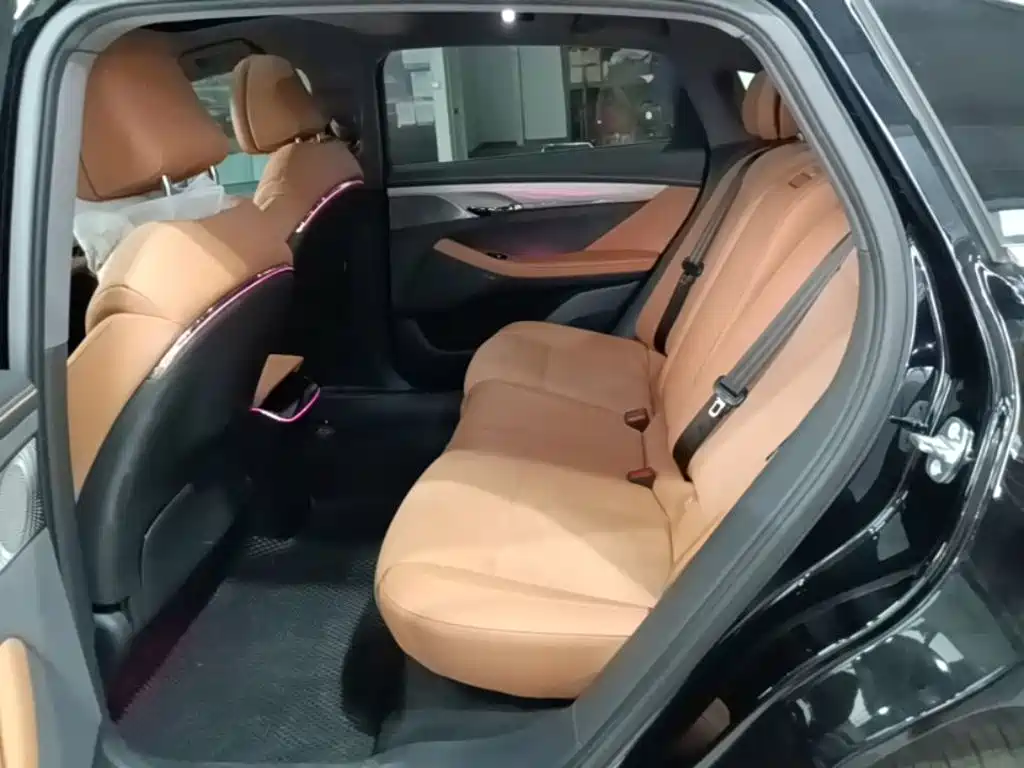 Voyah Passion 2024 2024 PHEV AWD Ultra-long Range Executive Edition