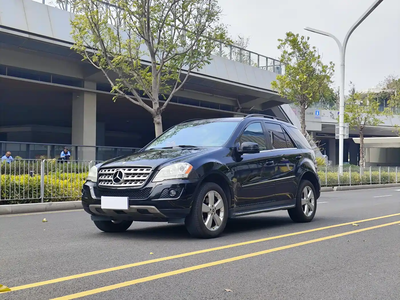 Mercedes-Benz M-Class 2010 ML 350 4MATIC Luxury Special Edition