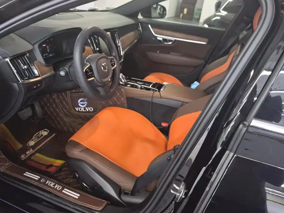 Volvo S90 2025 2025 B5 Zhiyi Luxury Edition