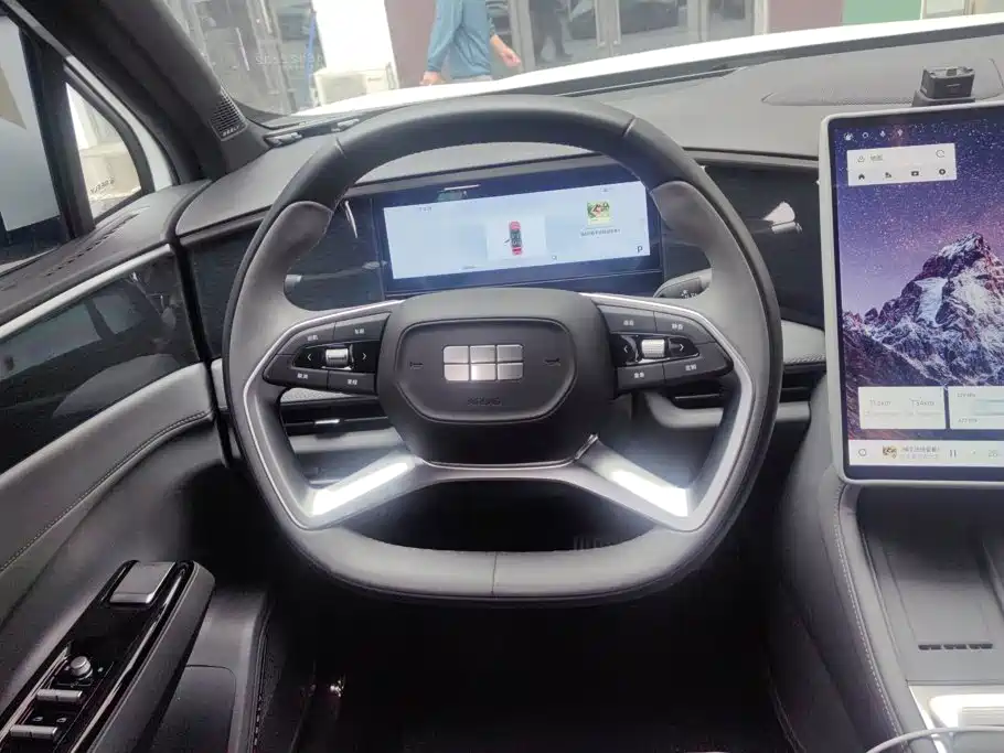 Geely Galaxy Galaxy L7 2026 2025 EM-i 115km Explorer Edition