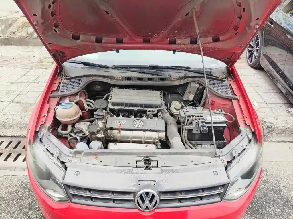 صورة 3 - Volkswagen Polo