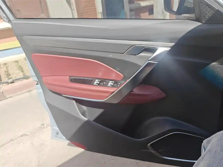 GEELY AUTOMOBILE BOYUE