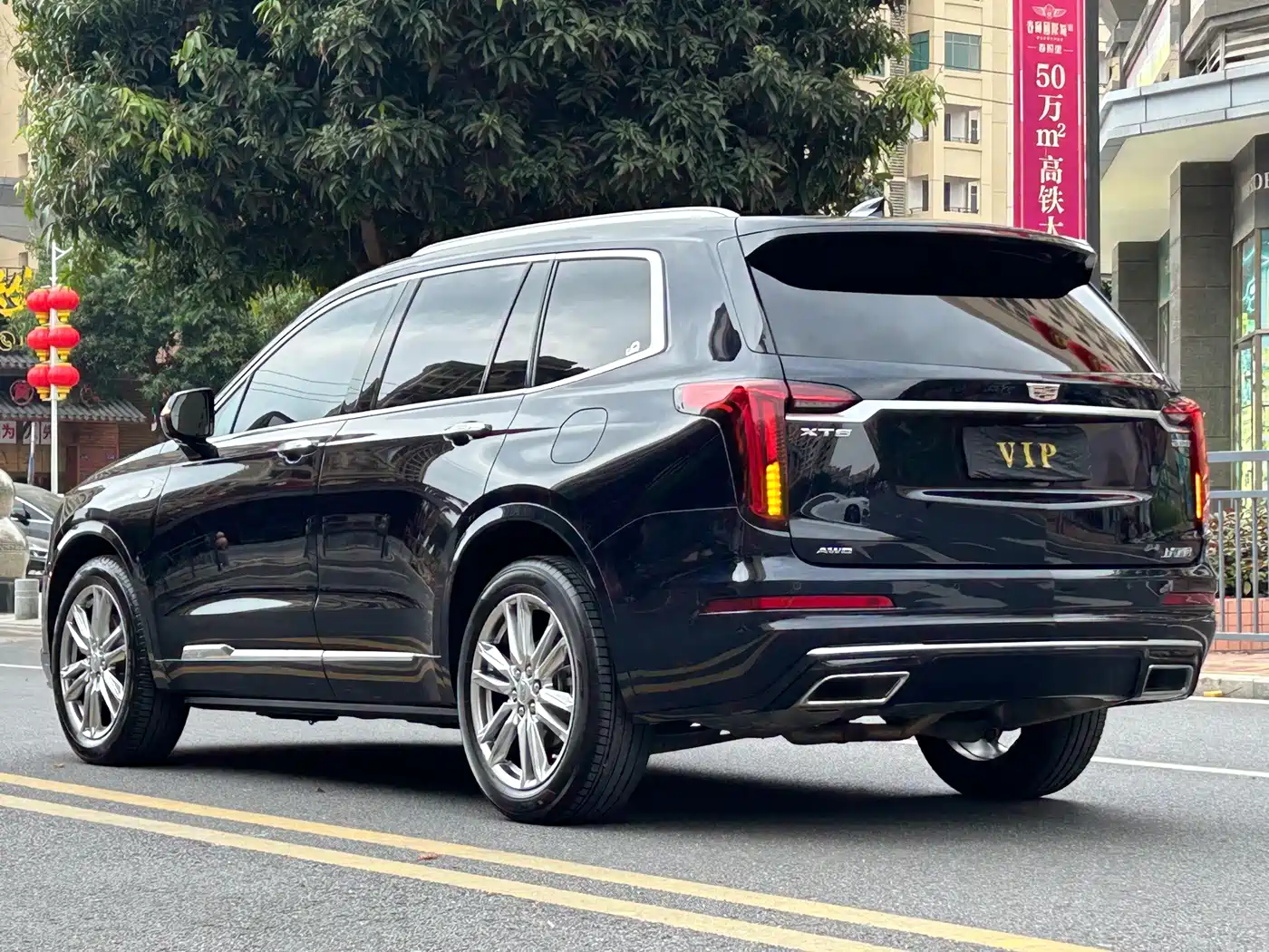 CADILLAC XT6