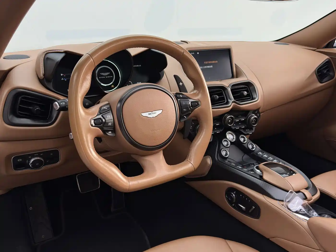 Aston Martin V8 Vantage 2021 2020 4.0T V8 Roadster