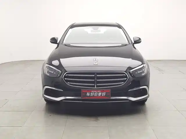 Mercedes-Benz E-Class 2022 Model Facelift II E 260 L — фото 3