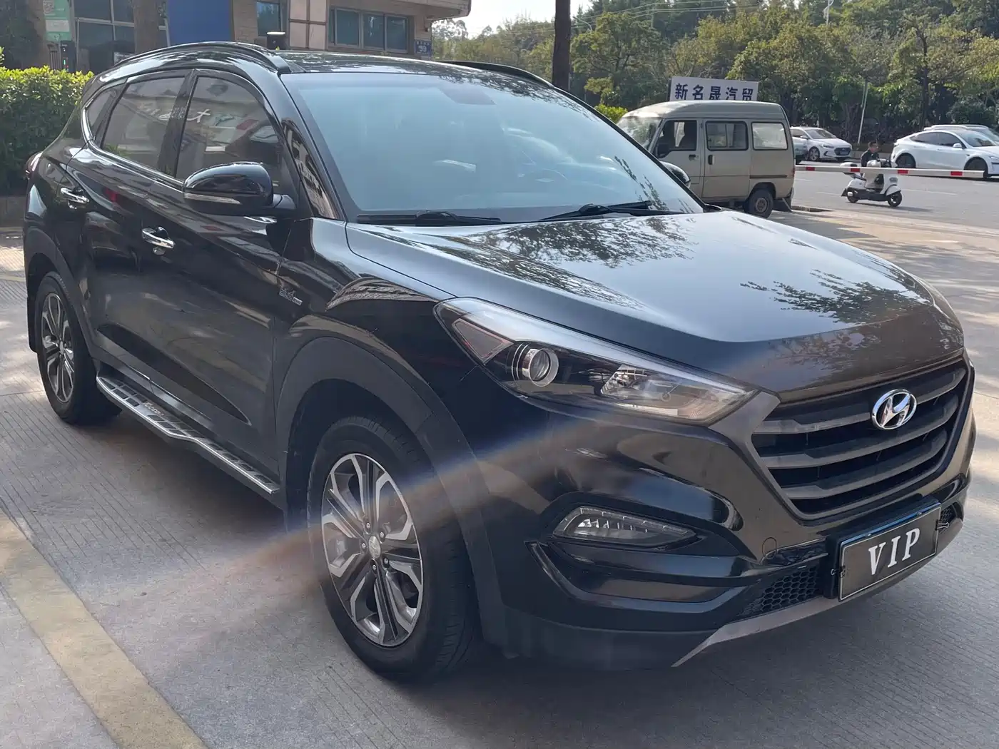 Hyundai Tucson 2015 1.6T Dual Clutch 2WD Leading фото 3