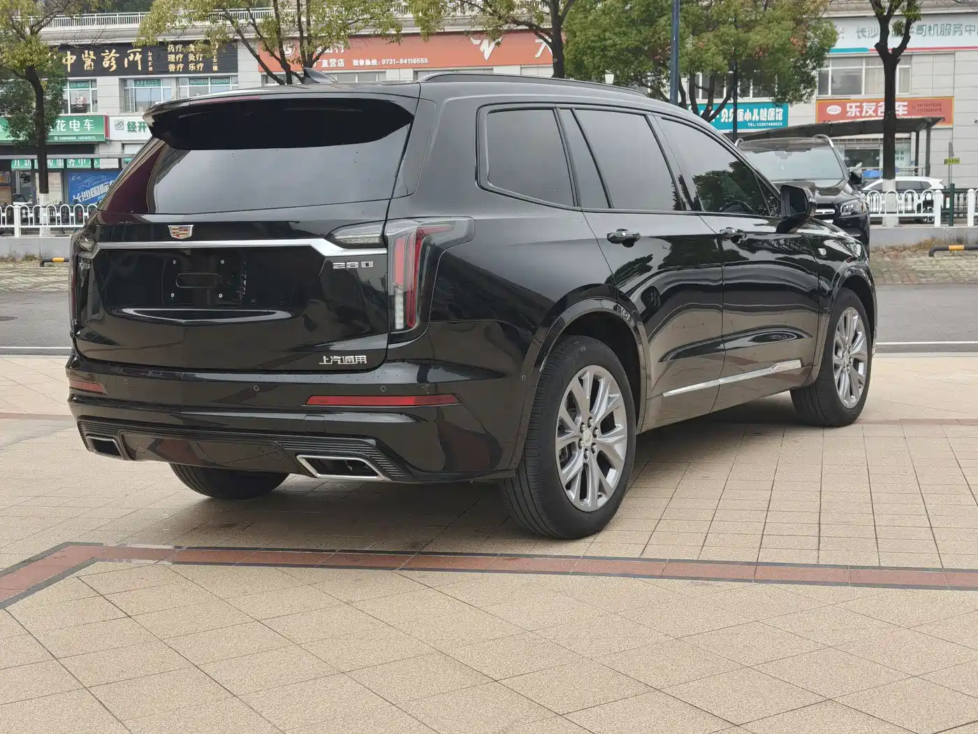 CADILLAC XT6