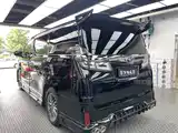 Фото 3 - Toyota Vellfire