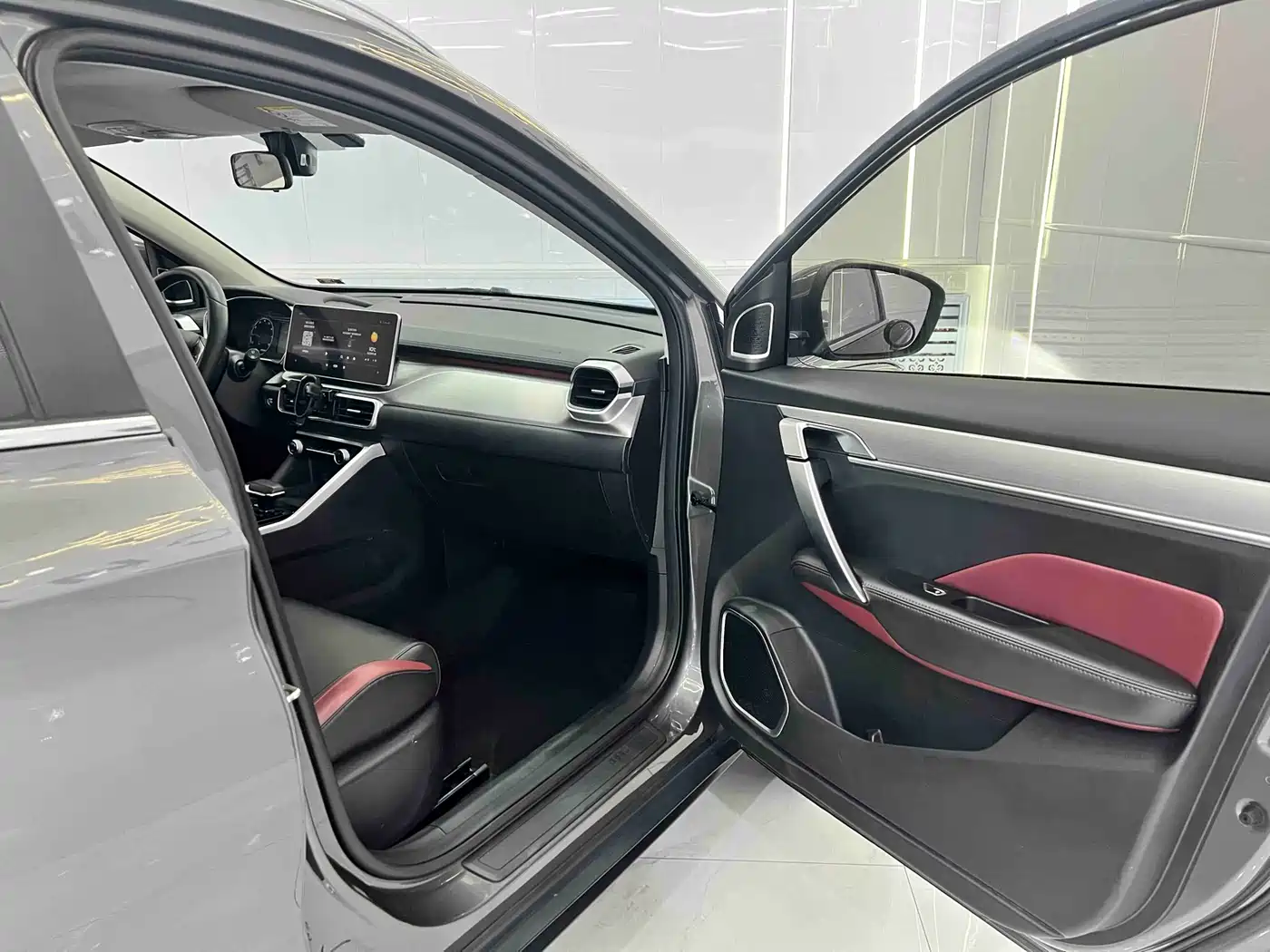 GEELY AUTOMOBILE BINYUE