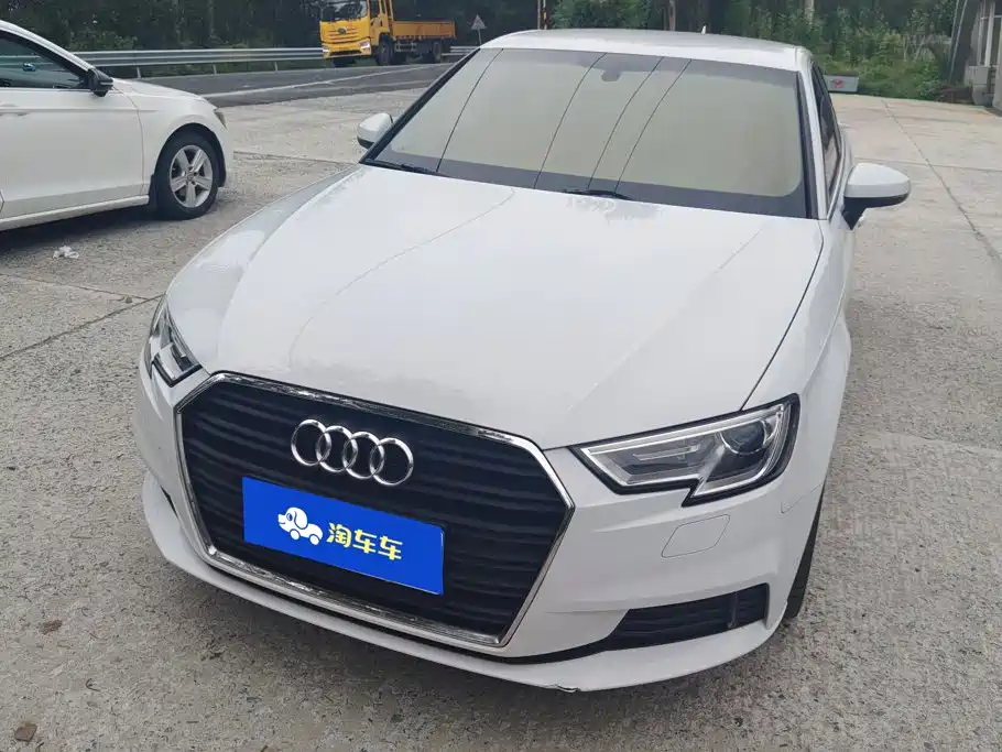 Фото 2 - Audi A3