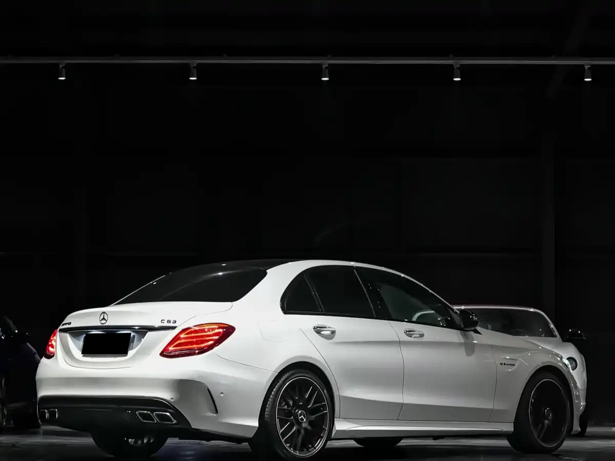 Mercedes-Benz C-Class AMG 2015 AMG C 63 фото 4