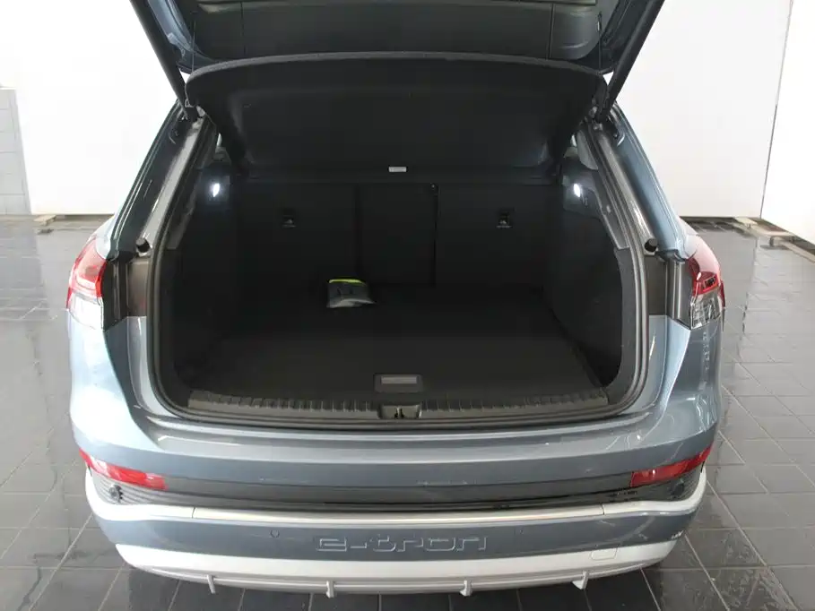 Audi Q4 e-tron 2025 2022 50 e-tron quattro Enjoyment Edition
