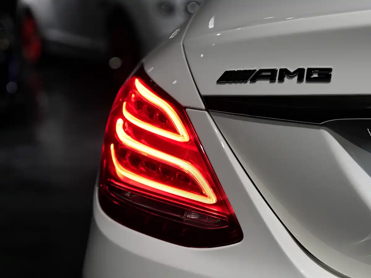 Mercedes-Benz C-Class AMG 2015 AMG C 63 фото 5
