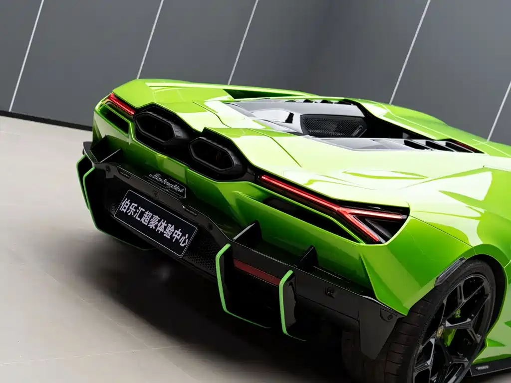 Lamborghini Revuelto 2025 2023 6.5L PHEV Standard