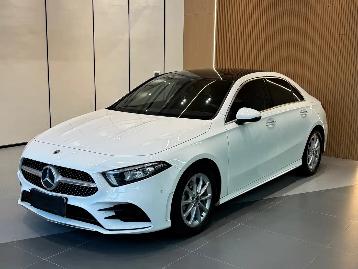 Mercedes-Benz A-Class 2019 A 200 L Sport Sedan