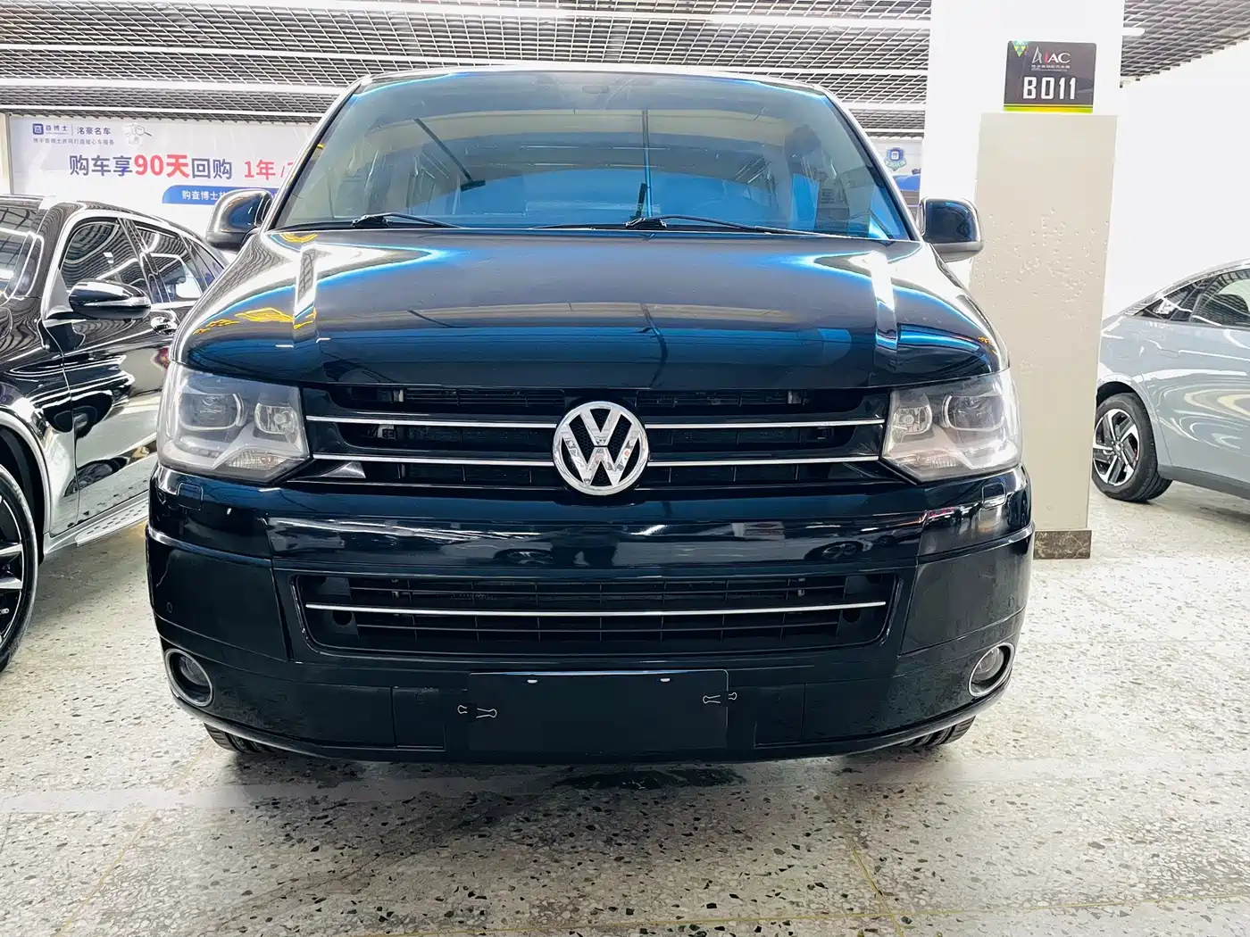 Volkswagen Multivan 2012 2.0TSI 4WD Premium