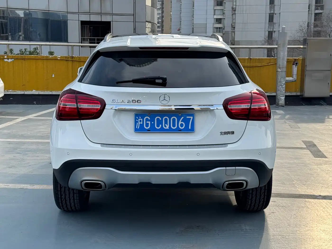 MERCEDES-BENZ GLA