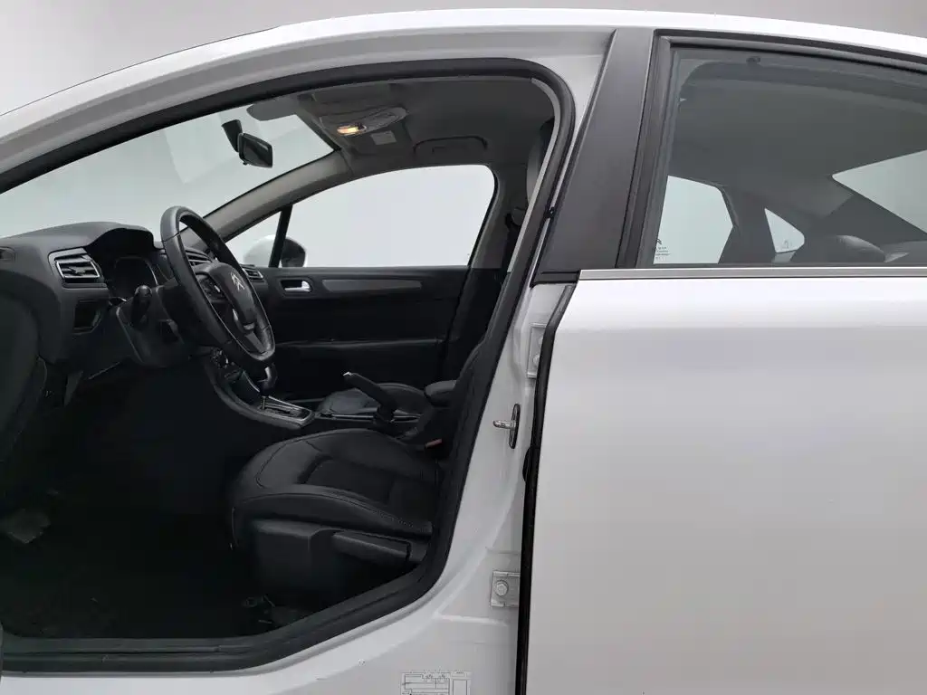 Citroën C4 C-Quatre 2016 2016 1.6L Automatic Luxury Model