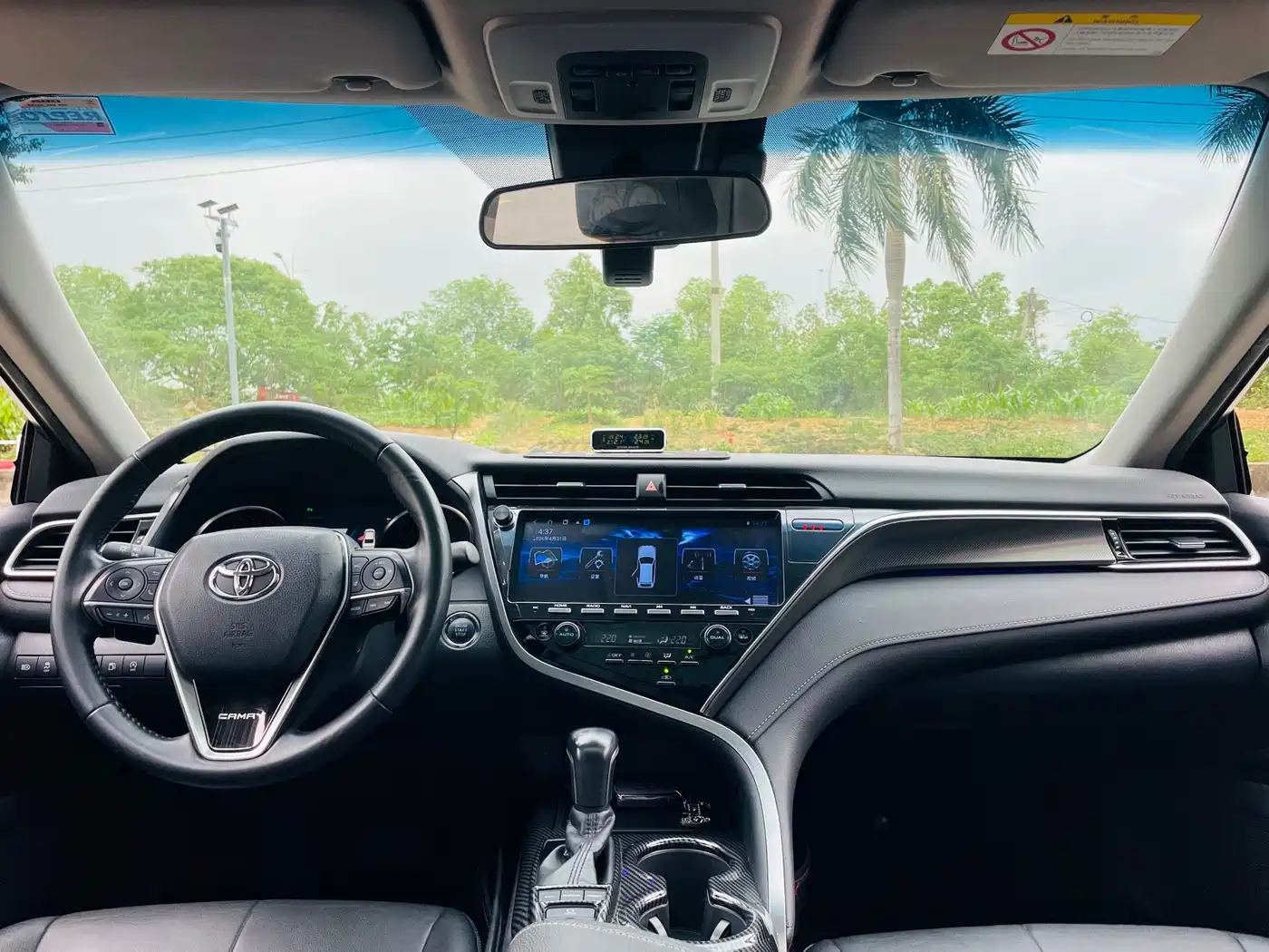 Toyota Camry 2018 2.5S Trend Edition фото 17